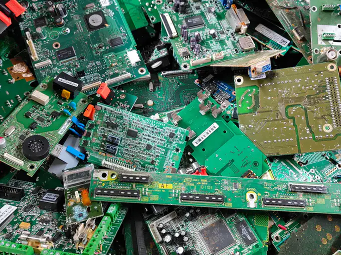 Printplaat recycling bij GLR Recycling